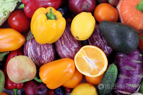 色彩鲜艳的水果和蔬菜的背景